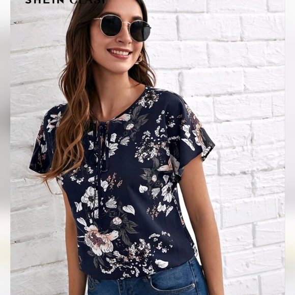 SHEIN Tops - Shein Tie Neck Botanical Floral Short Sleeve Black Top Sz Med Business Career